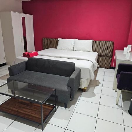 Mega Stay Near Mall Kelapa Gading Jacarta Exterior foto